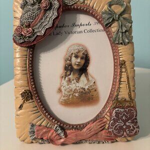 Photo Frame - The Lady Victorian Collection